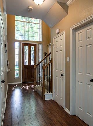 2nd image of 457 Dakota Ln