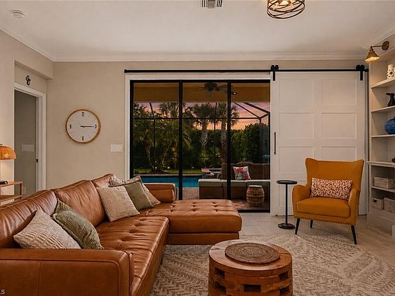 5th image of 19545 Utopia LN