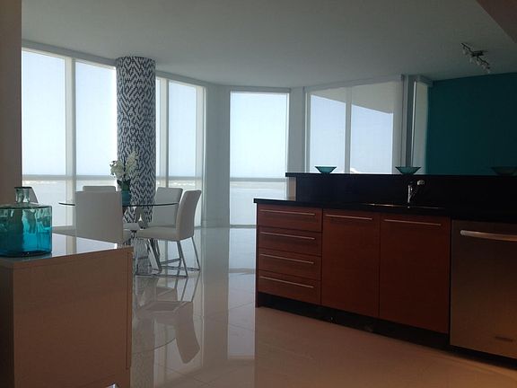 5th image of 244 Biscayne Blvd APT 4303
