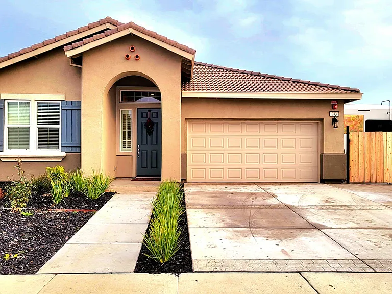 one-story single-family house was built in 2021 in the city of Vacaville CA