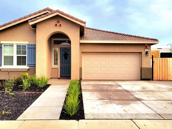 243 Gannet St, Vacaville, CA 95688