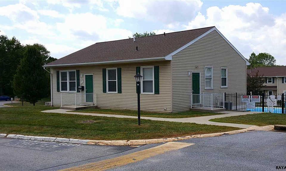 2nd image of 177 Fox Run Dr
