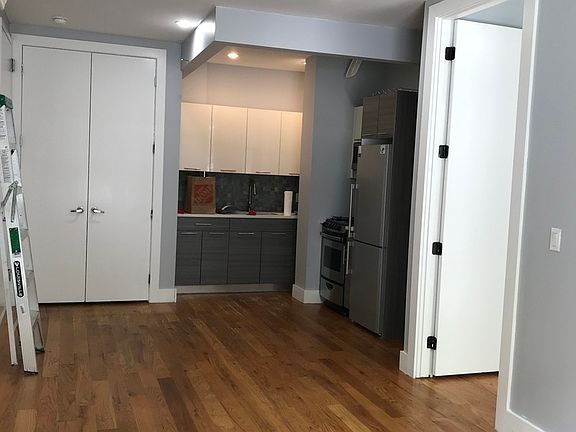 4th image of 880 Dekalb Ave #104