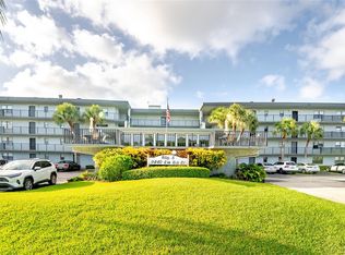 9440 SW 8th St APT 207, Boca Raton, FL 33428