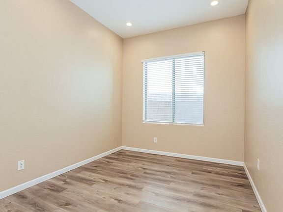 5th image of 5037 W Nancy Ln