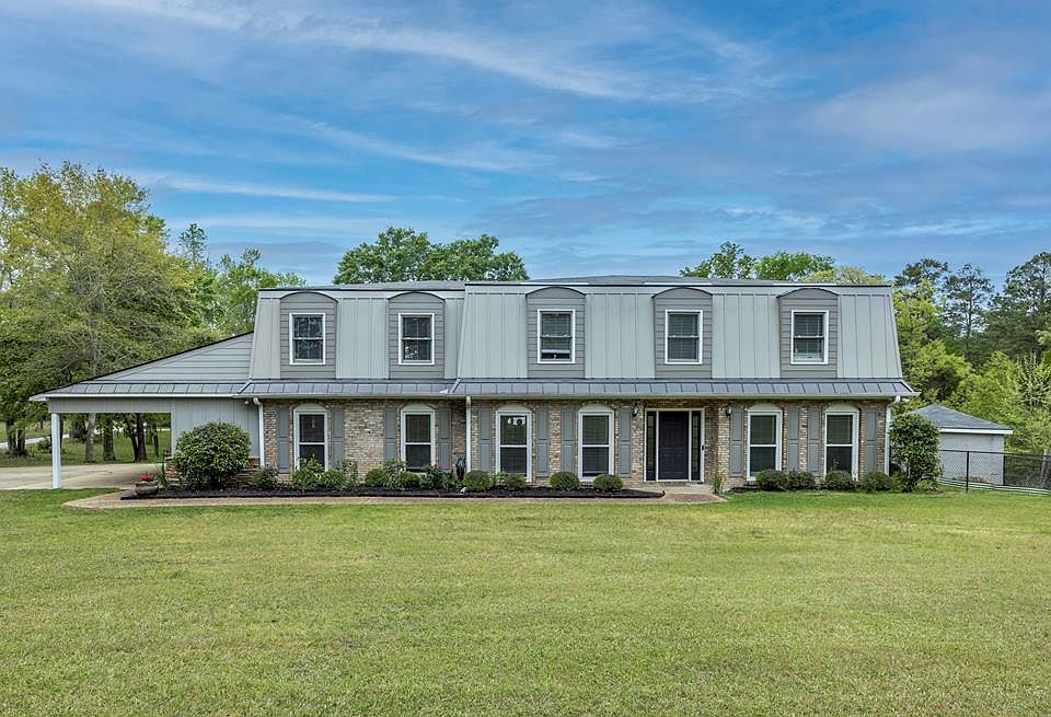 1st image of 520 Terry Ln