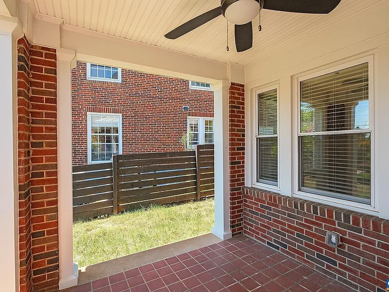 675 Evergreen Ave — Photo 28