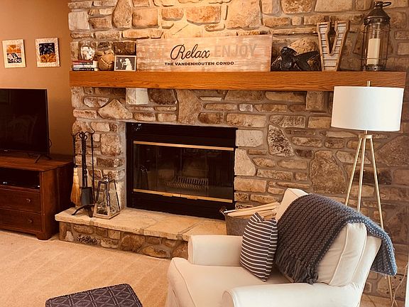 3rd image of 10705 Woodcrest Ct #303