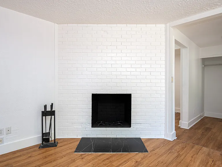 1115 NE 63rd St — Photo 44