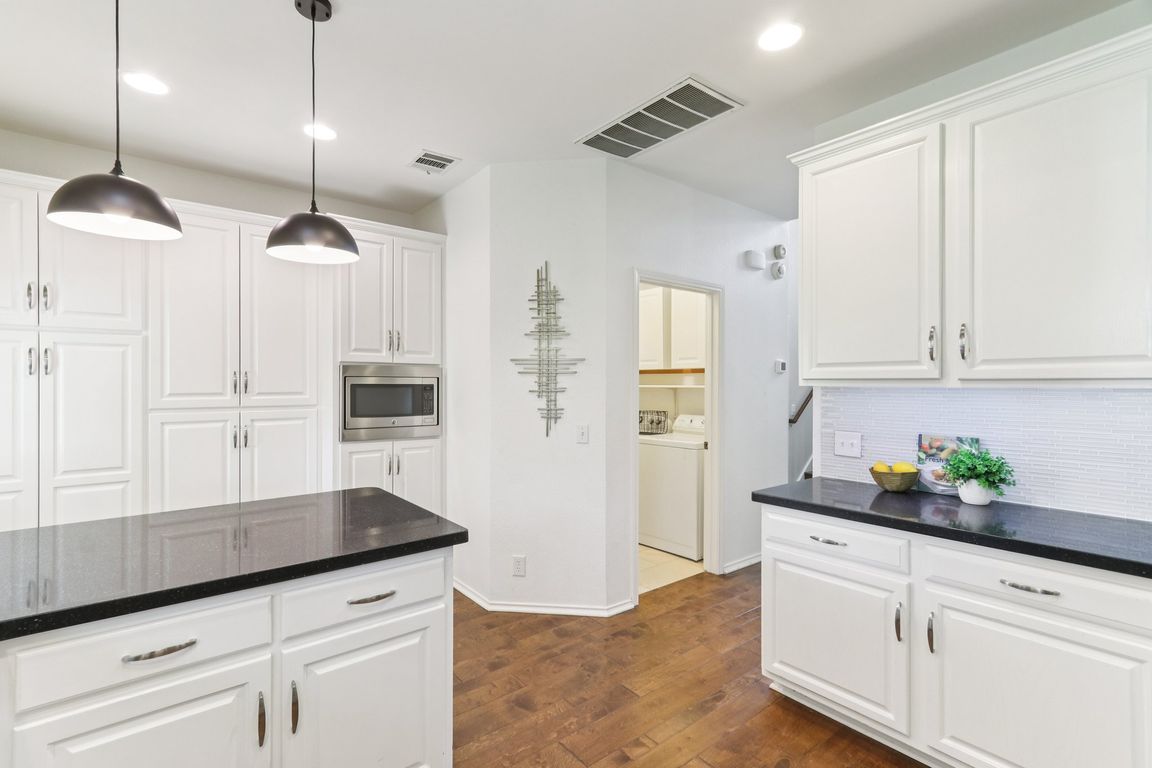 19-web-or-mls-Haswell Ln-S3107-025