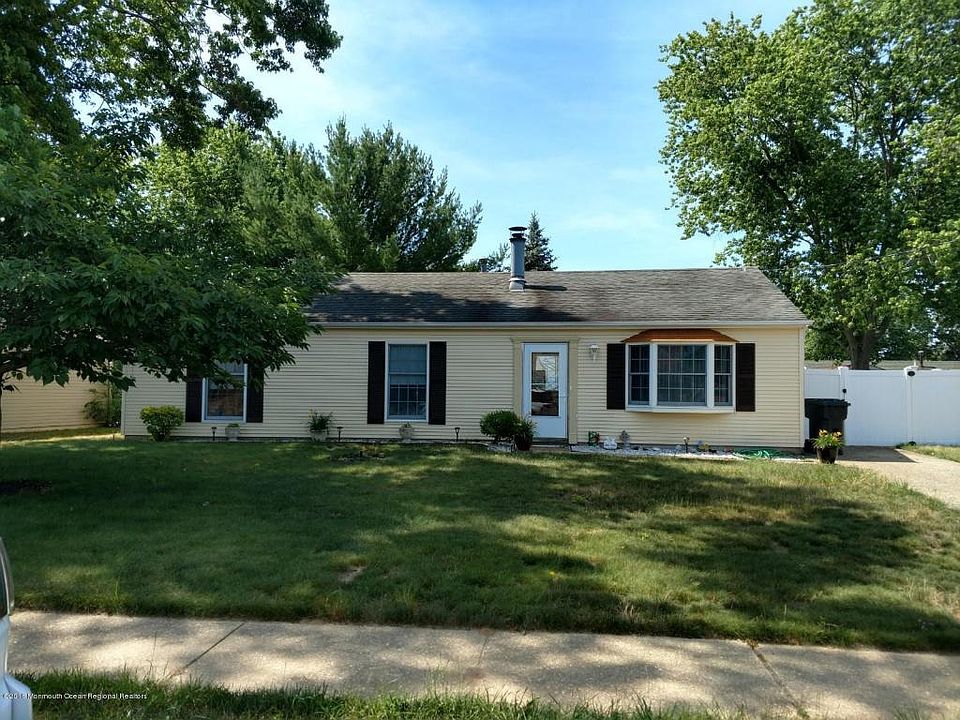 1st image of 1235 Bewick St