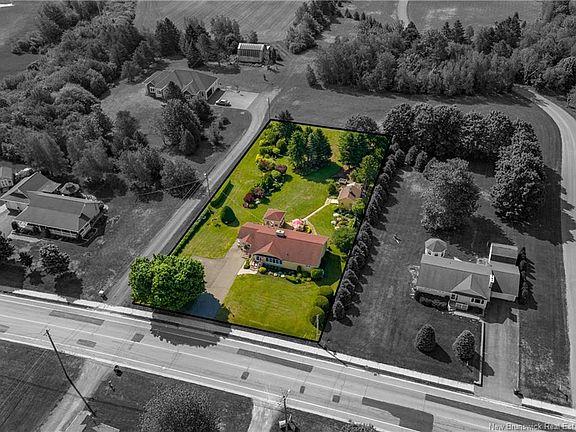 3rd image of 268 Irving Blvd