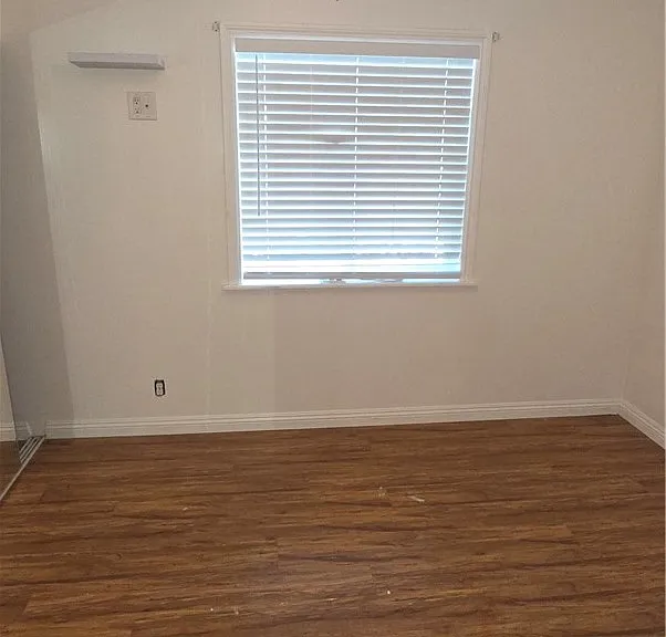 2500 Sidon Ave — Photo 25