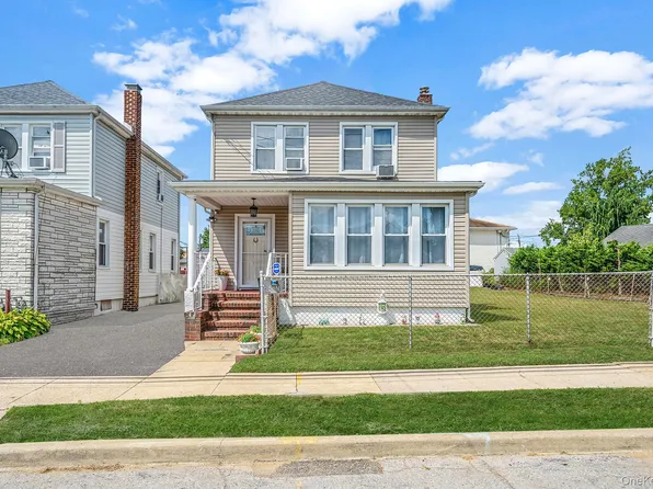 58 N Montague Street, Valley Stream, NY 11580