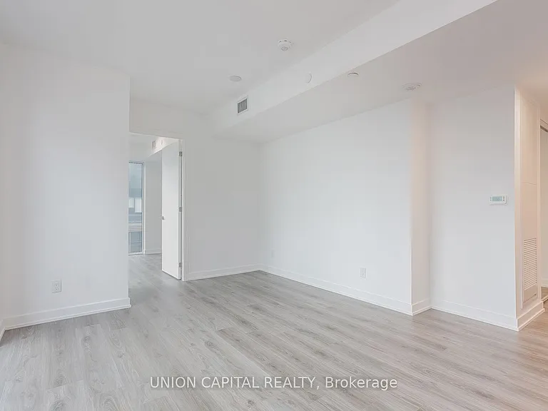 100 Queen St E #909 — Photo 12