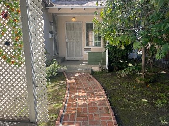 4th image of 6526 Hazeltine Ave #6526