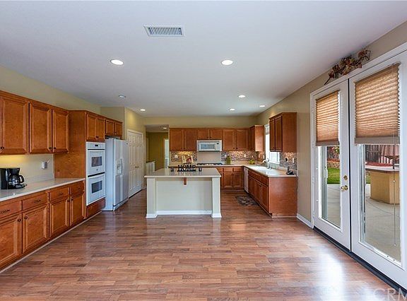 5th image of 32705 Toleworth St