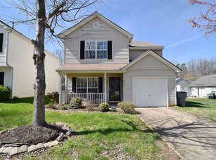 6731 Hidden Forest Dr, Charlotte, NC 28213