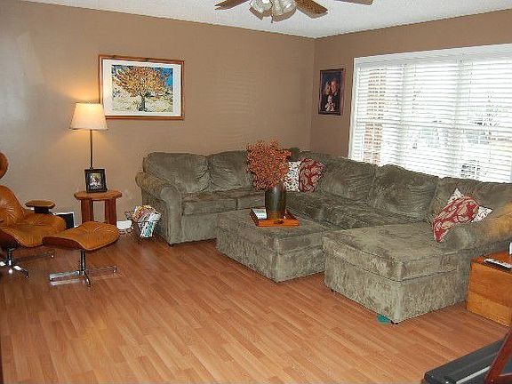 3rd image of 97 West Dr