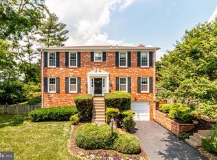 8957 Miller Ln, Vienna, VA 22182