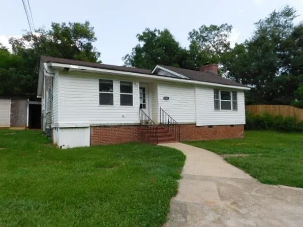 207 Forrest Ave, Thomaston, GA 30286