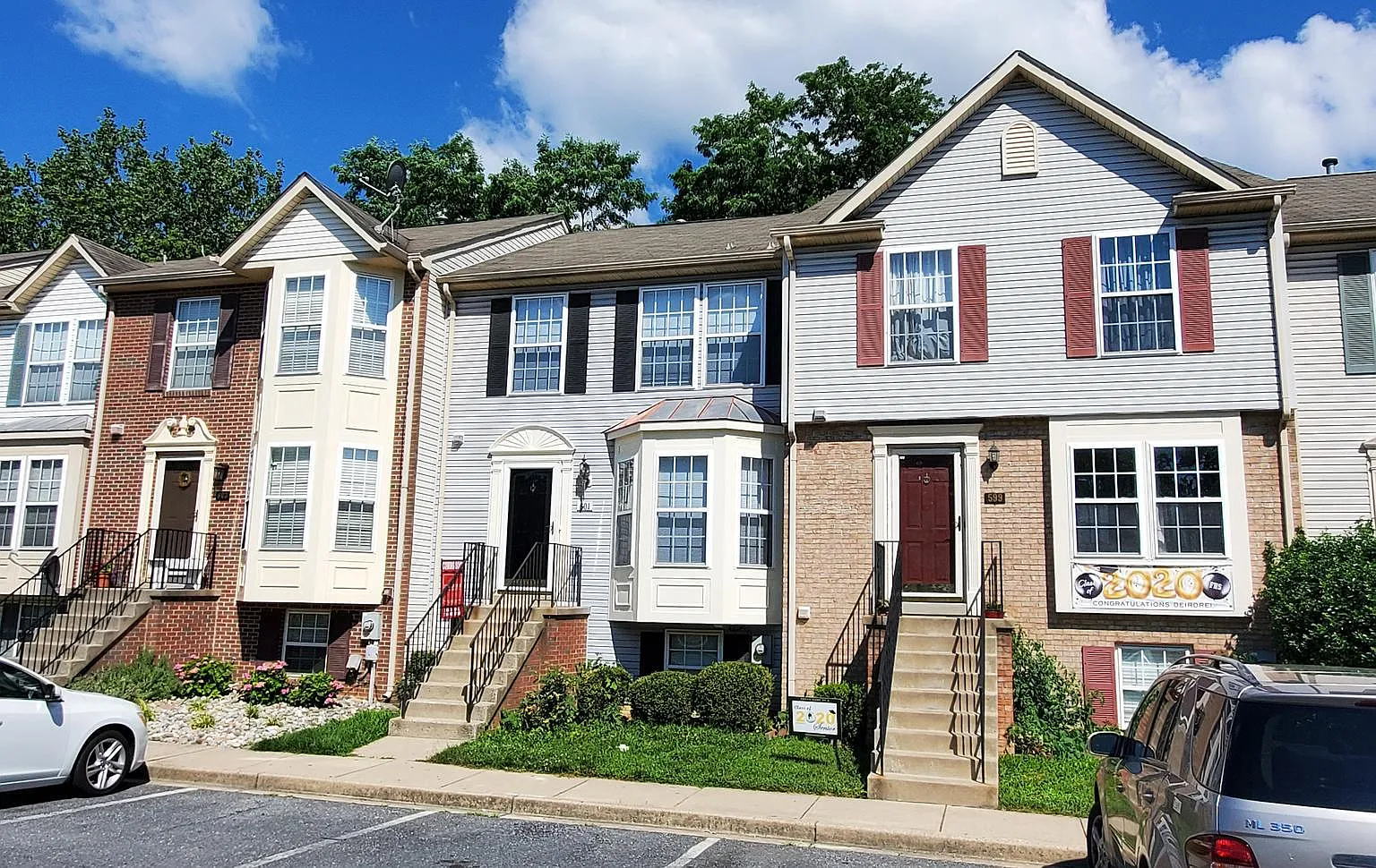 4 bed, 4.0 bath, 1846 sqft, $2,495 — Photo 2