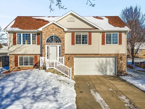 7811 S 34th Street Cir, Lincoln, NE 68516