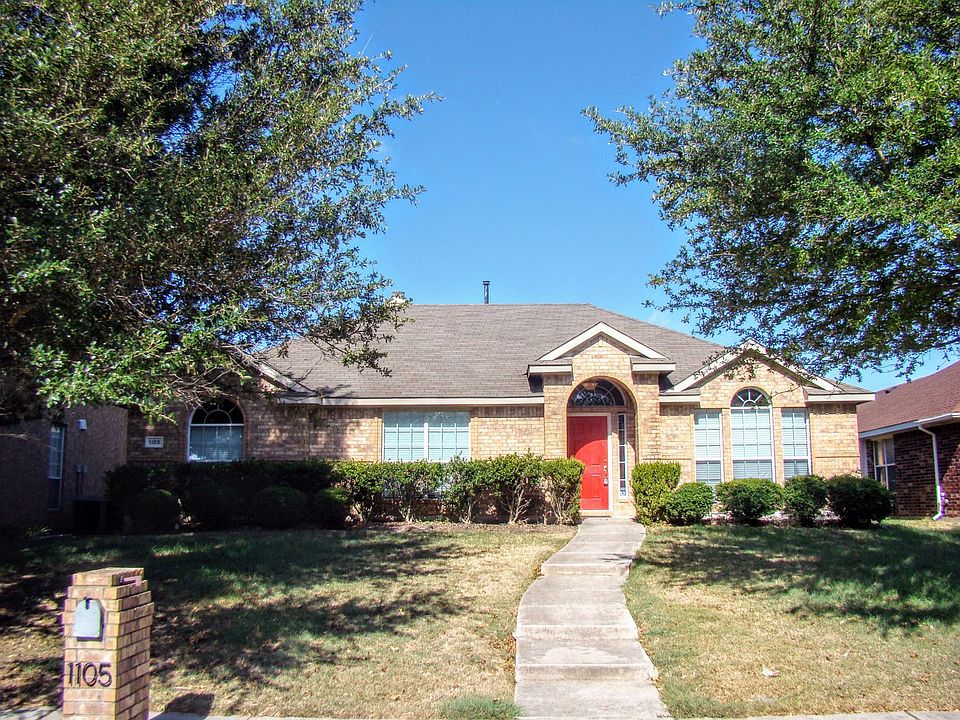 1st image of 1105 Essex Dr
