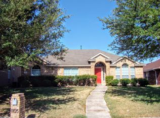1105 Essex Dr, Cedar Hill, TX 75104