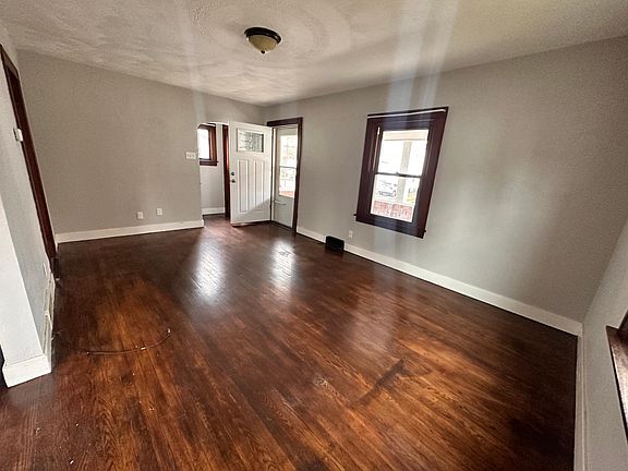 5th image of 1243 School St