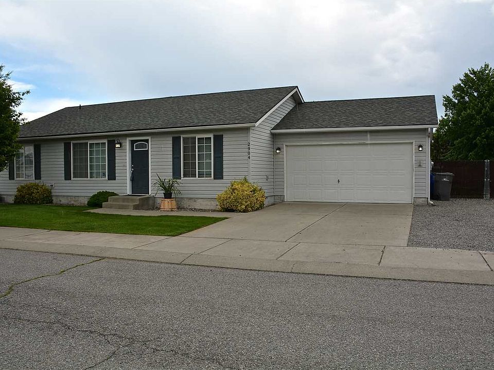 1st image of 2904 N Glenbrook Ln