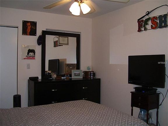 4th image of 1010 Janet Dr