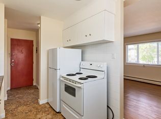 10651 105th St NW #11, Edmonton, AB T5H2X1