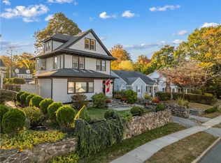 44 Pinebrook Rd, New Rochelle, NY 10801