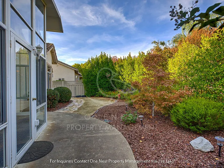 7124 Owls Clover Way — Photo 23
