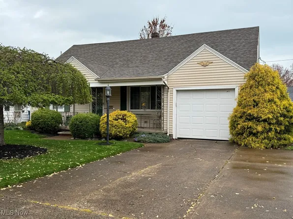 2247 Garfield Blvd, Lorain, OH 44052