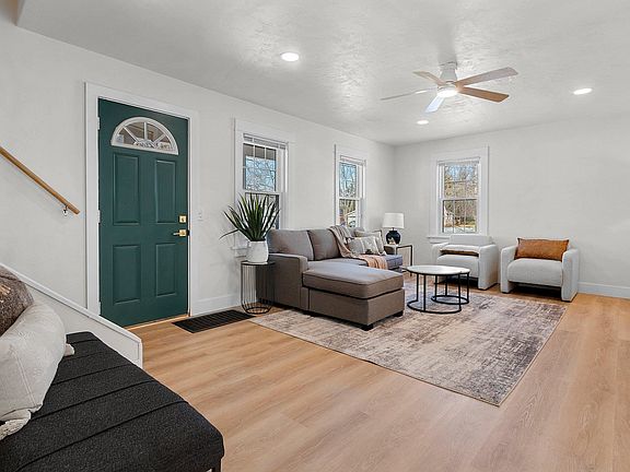 3rd image of 518 S Telulah Ave