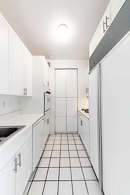 Rented by Reuveni LLC | media 8