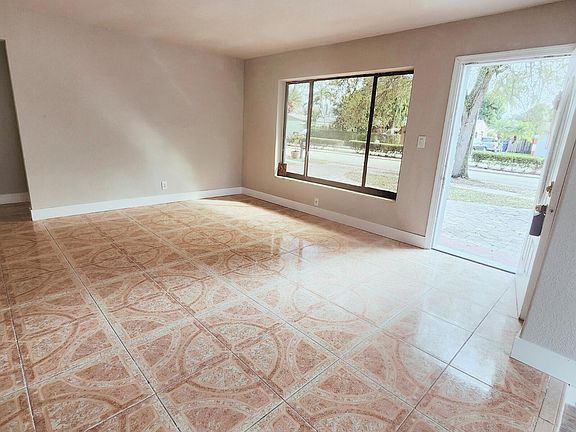 2nd image of 6821 SW 17th Street