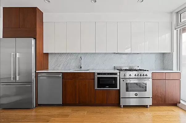 Sold by Compass | media 10