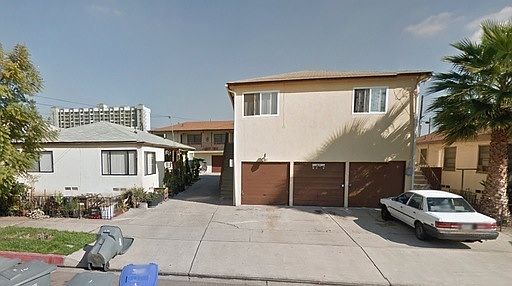 1st image of 931 Hoover Ave
