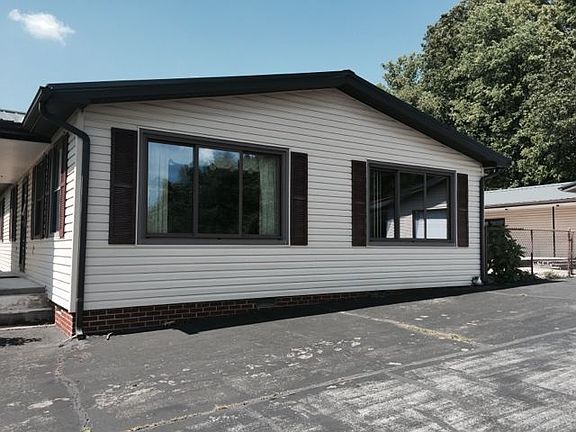 4th image of 140 Grandview Cir