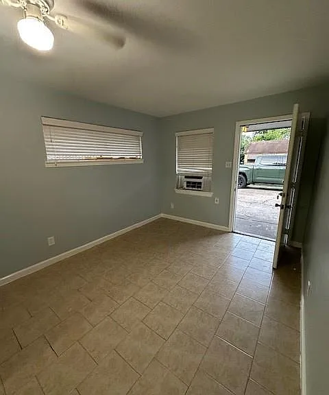 4701 Hoffman St #4705 — Photo 13