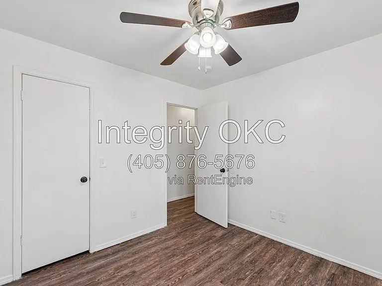 8514 Candlewood Dr — Photo 20