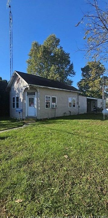 2nd image of 306 S Main Street