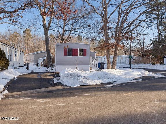 2nd image of 57 Roberts Road