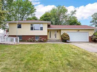 1201 Wright Brothers Blvd SW, Cedar Rapids, IA 52404