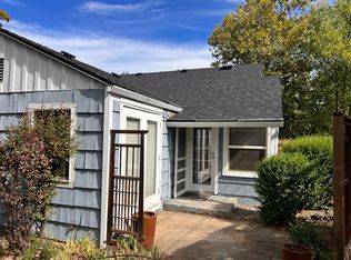 509 Scenic Dr, Ashland, OR 97520