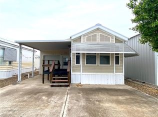 711 N Pine St, Mission, TX 78572