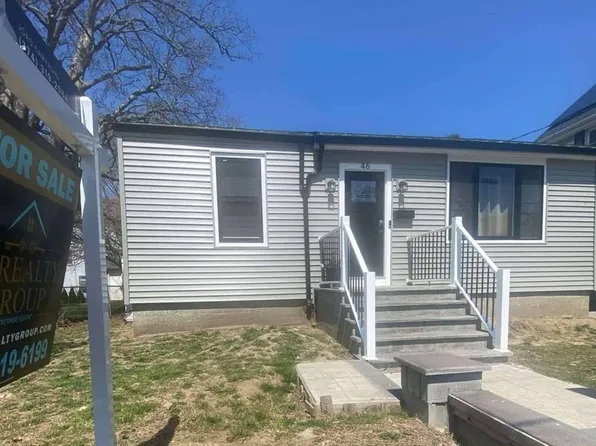 46 Middlesex St, Fall River, MA 02723